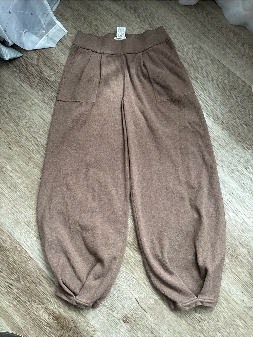 Sage + Stone Women's Brown Balloon Joggers size M